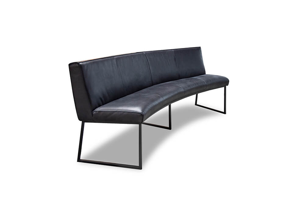 Lara – Zara – Fred’s Oval bench